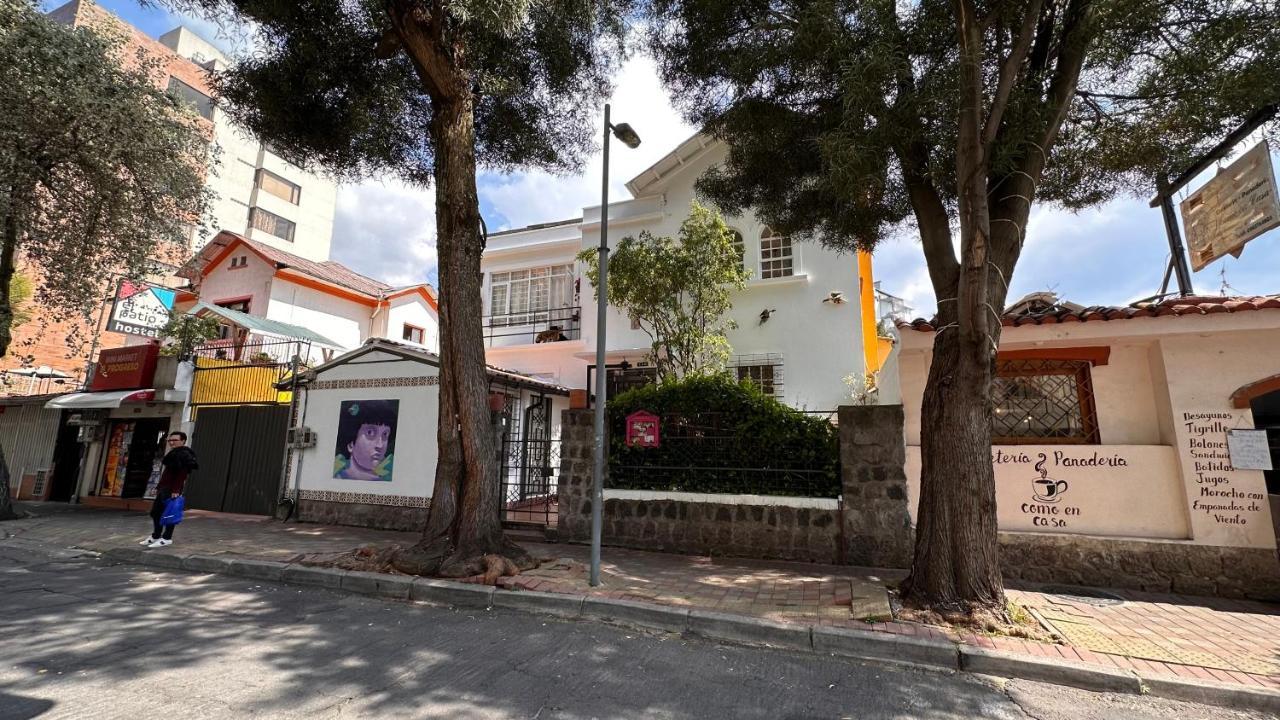 Campus Residencias Bed and Breakfast Quito Eksteriør billede